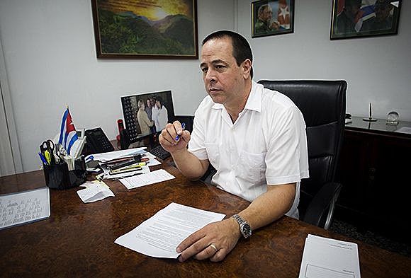 O ministro da Saúde Pública de Cuba, José Angel Portal
