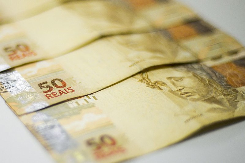 Os bancos poderão cobrar uma tarifa de 0,25% apenas para disponibilizar o cheque especial na conta do cliente