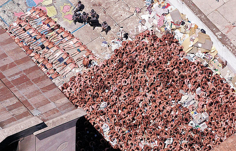 Massacre aconteceu em 2 de outubro de 1992, após uma rebelião no pavilhão 9 da penitenciária