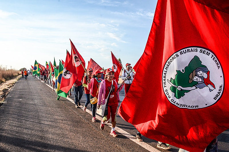 Movimento dos Trabalhadores Rurais Sem Terra existe desde 1984 e organiza mais de dois milhões de camponeses em todo o Brasil