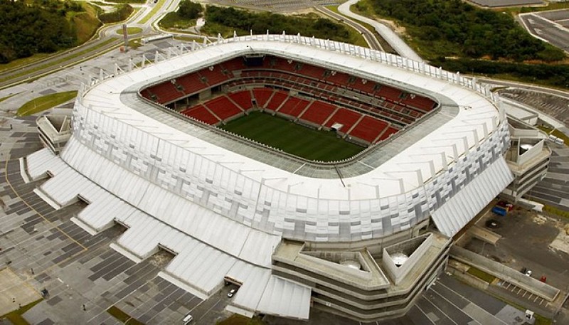 Teoricamente, jogar na Arena nessas circunstâncias se transforma em mais um desafio por conta da distância.