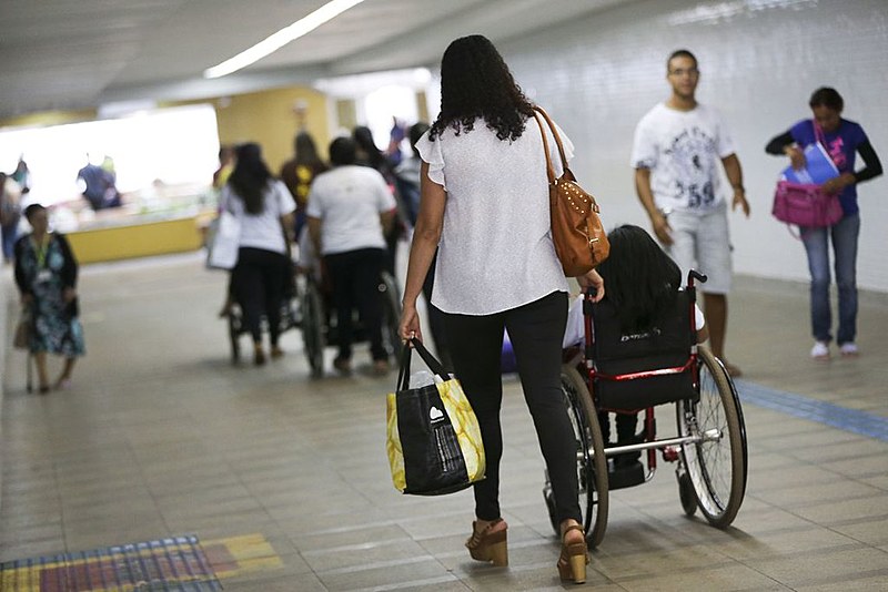 O projeto desvirtua a política de inclusão de pessoas com deficiência ou capacidade reduzida dentro do mundo do trabalho