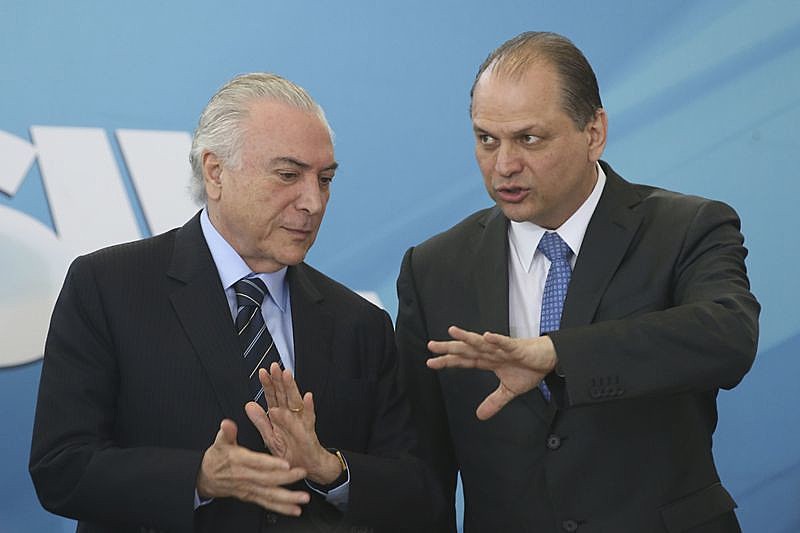 Presidente ilegítimo da República realiza solenidade para decretar a contra-reforma trabalhista
