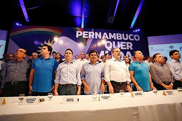 Ato de lançamento do “Pernambuco Quer Mudar”, grupo de partidos de direita que no plano nacional são aliados fieis de Michel Temer