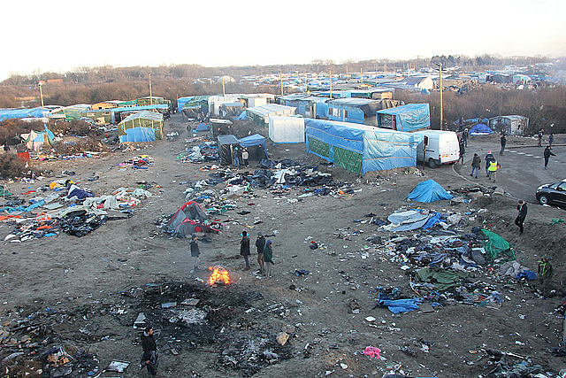 "Jungle", maior acampamento de refugiados da França, localizado na cidade de Calais, antes de sua destruição pelas autoridades francesas.