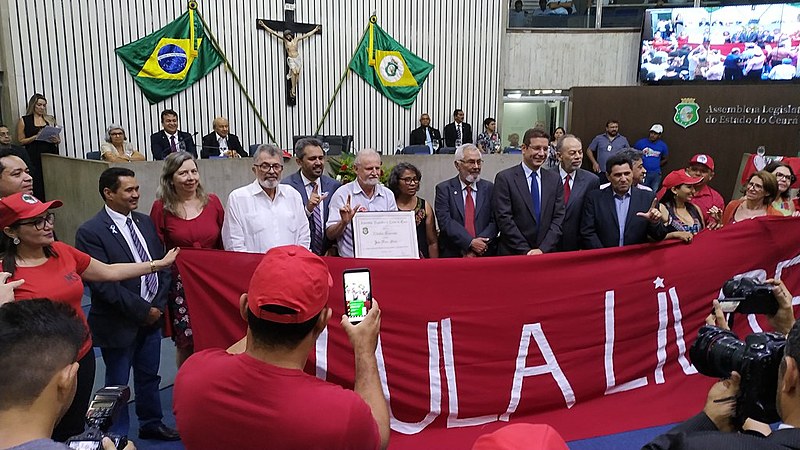 Entrega do título de cidadão cearense ao economista e um dos principais dirigentes do MST, João Pedro Stédile