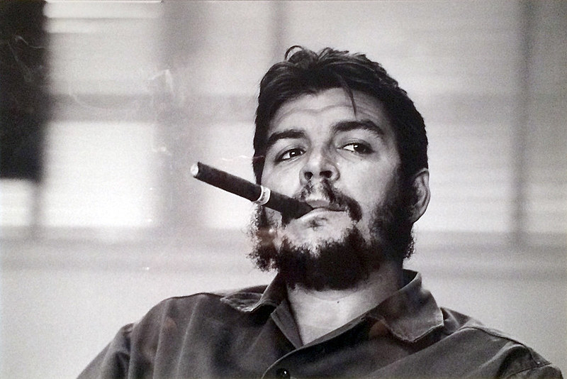 Médico, jornalista, escritor, diplomata e líder revolucionário, Che nasceu nasceu em Rosário, na Argentina