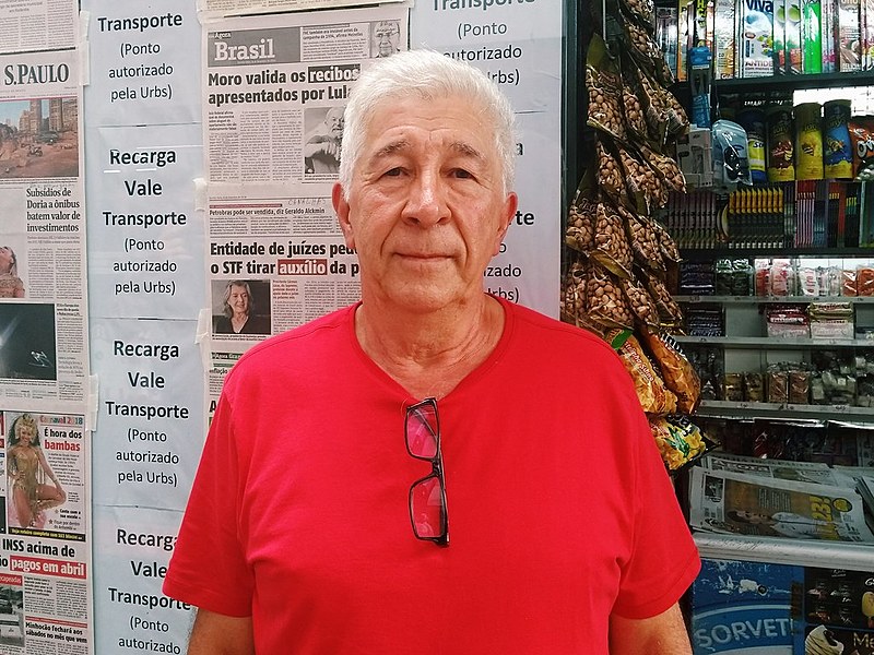 “É, com o Brasil de Fato eu concordo. Esse jornal também é um contraponto com os outros”, pondera Ruy João Staub