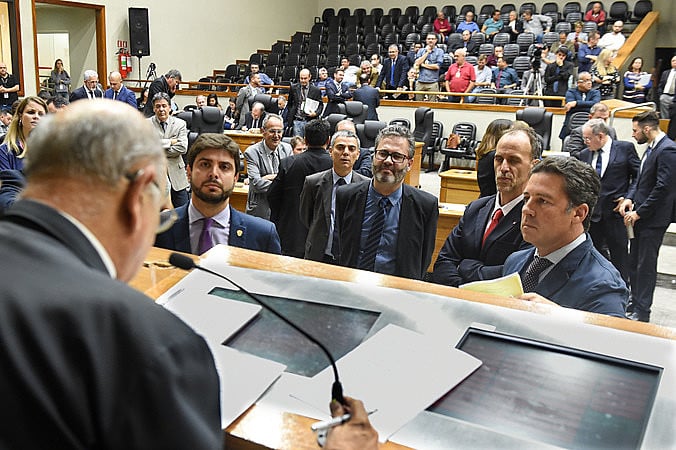 Das 36 emendas, 14 foram aprovadas, junto com uma Mensagem Retificativa.