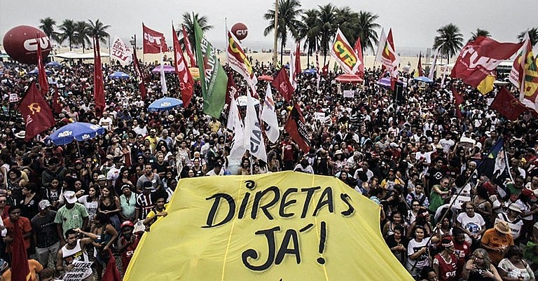 Ato realizado em maio na praia de Copacabana reuniu milhares de apoiadores de eleições diretas
