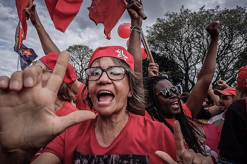 Concentração na Vigília Lula Livre, em Curitiba, à espera da liberdade do ex-presidente Lula