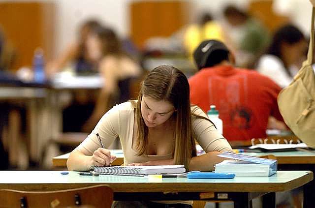 Fies financia alunos matriculados em universidades particulares que tenham avaliação positiva nos processos conduzidos pelo MEC