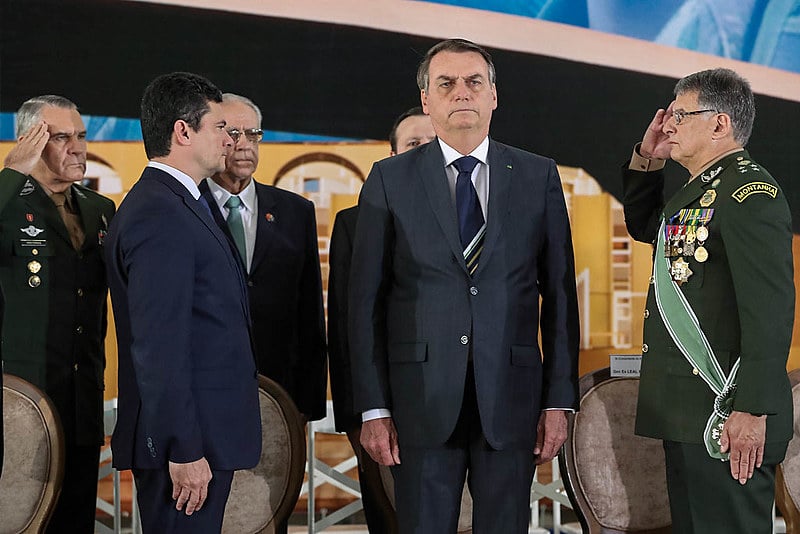 A “razão de ser e de agir” do governo de Bolsonaro está submetida e atende a interesses e comandados por uma nova ordem mundial