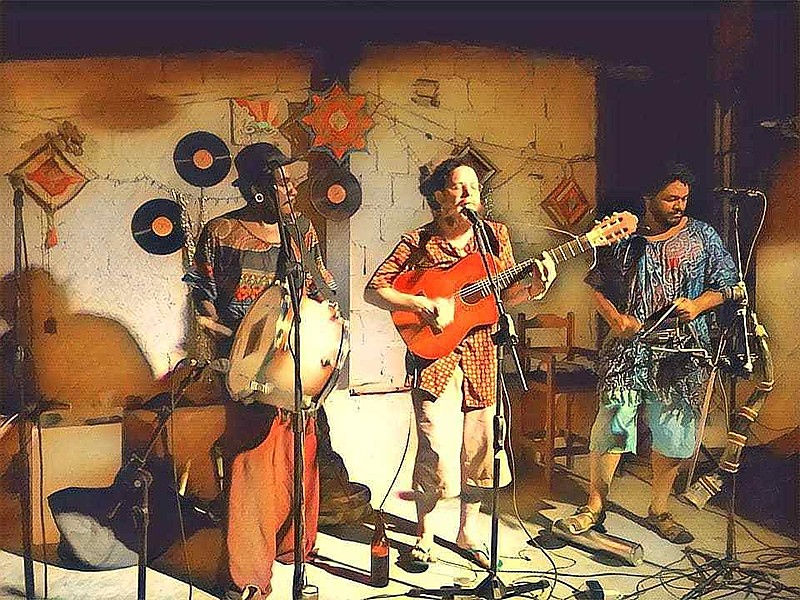 Forró Divinórium se apresenta no Quilombo Experimental