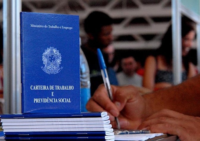 Carteira de Trabalho e Previdência Social.