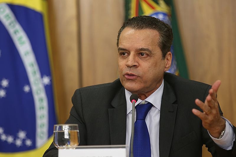 Em nota, o ministro do Turismo afirmou que todas as doações recebidas em 2014 foram registradas e aprovadas pela Justiça Eleitoral