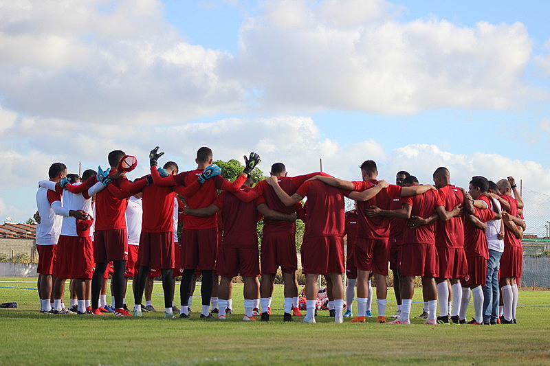 Em calendário divulgado, comissão técnica prepara semana intensa de treino até o domingo