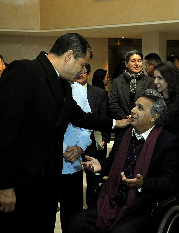 Saludo de Rafael Correa a Lenin Moreno