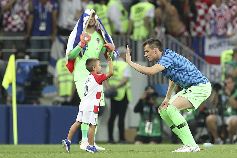 Croácia vence Inglaterra de virada