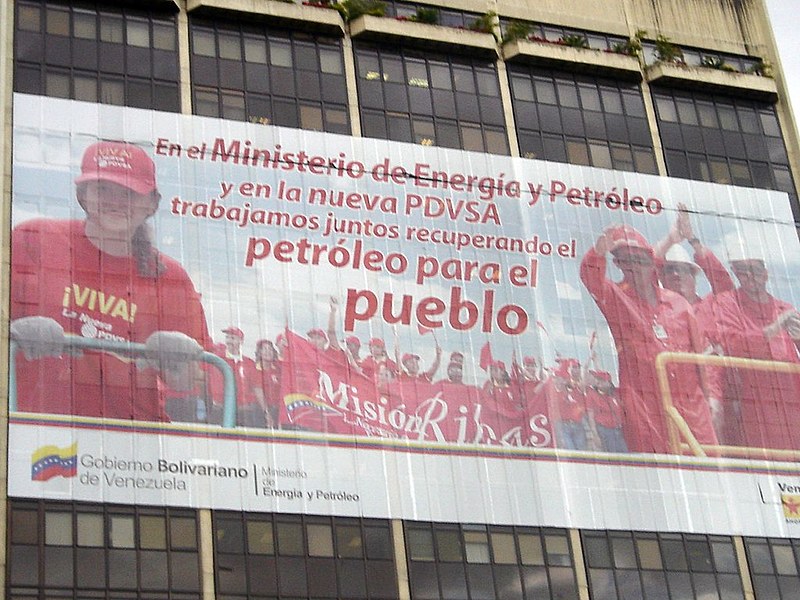 "Sem intervenção externa, estou seguro de que a Venezuela saberia encontrar uma solução não violenta e democrática", defende Boaventura