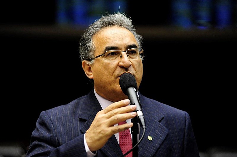 Membro da bancada paraense, o deputado Edmilson Rodrigues (PSOL) defende que a polícia local não teria condições para investigar o caso.
