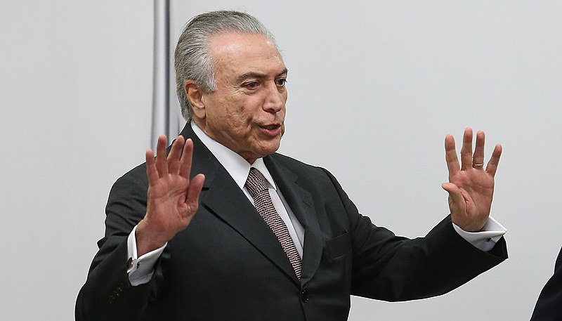 Medidas do governo interino geraram polêmica e críticas