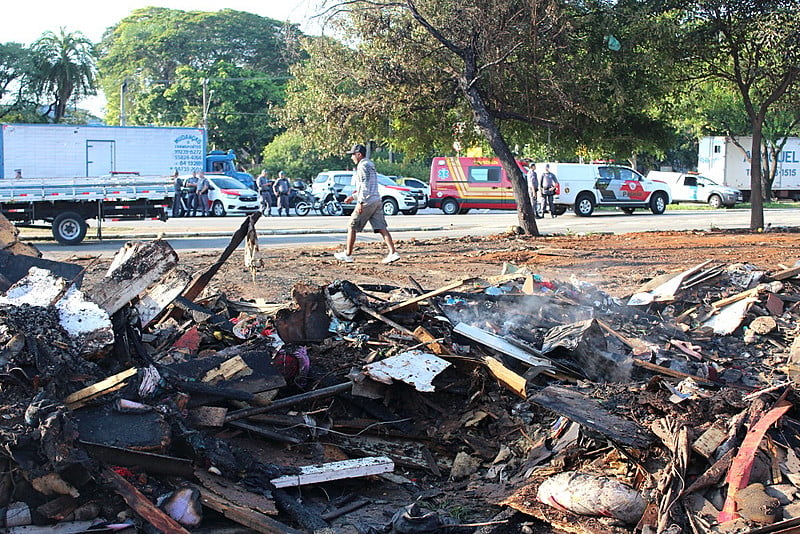 Moradores da Comunidade do Cimento têm futuro incerto