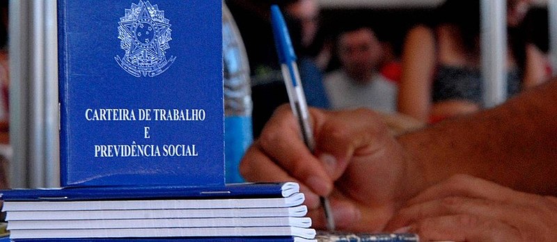 Ainda austero, novo texto da reforma mantém proposta de 40 anos de contribuição para requerer aposentadoria integral