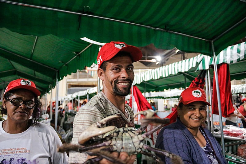 Robson vino de Sergipe, región nordeste de Brasil, para participar de la feria