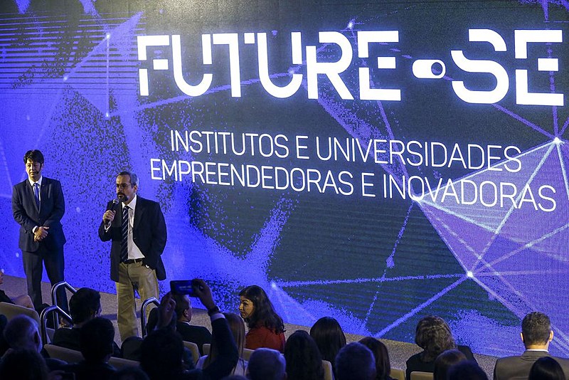 O programa Future-se pode tornar universidades públicas dependentes de incentivo privado