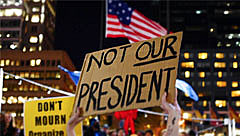 Foi a quinta noite consecutiva de marchas em protesto contra Donald Trump, eleito presidente dos EUA