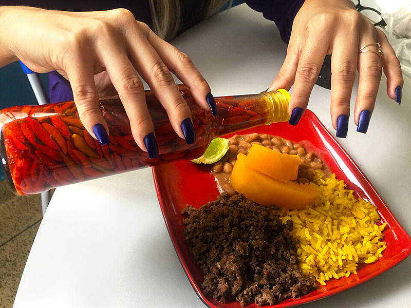 A pimenta é um tempero especial no prato dos brasileiros
