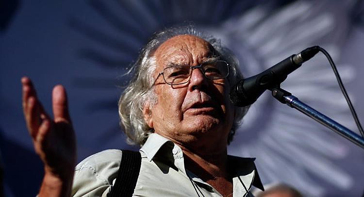 Adolfo Esquivel é ativista e ganhou o prêmio Nobel da Paz em 1980