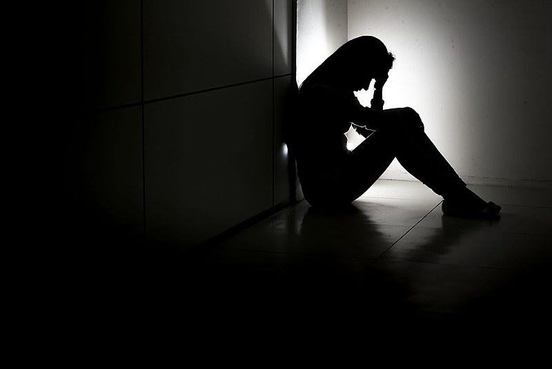 Segundo a Organização Mundial da Saúde (OMS), a cada 40 segundos, uma pessoa se suicida no planeta.