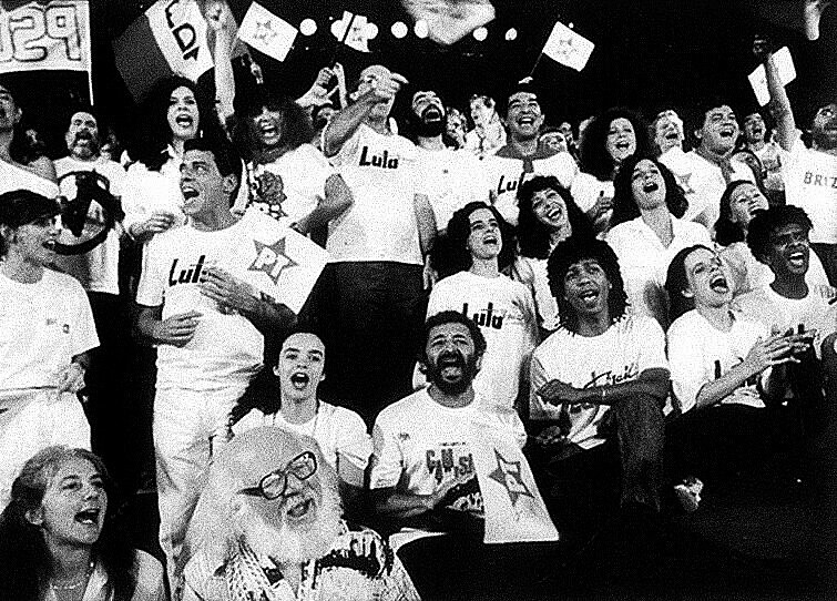 Lula foi eleito, em 2002, nas profundezas do descenso da luta da classe trabalhadora, em contraste com o ano de 1989
