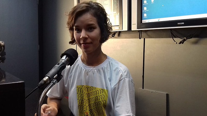 Camilla Jordão falou sobre  as vantagens do leite materno em comparação com outros tipos de leite