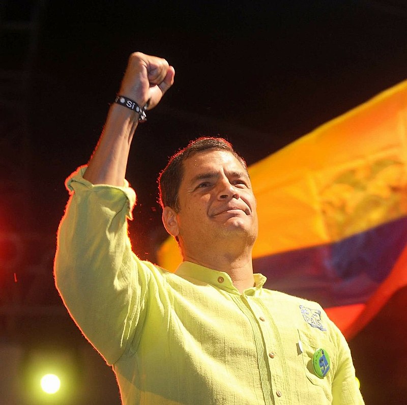 Rafael Correa, ex-presidente do Equador, se apresentou ao Consulado na Bélgica, onde mora atualmente, e não na Corte em Quito