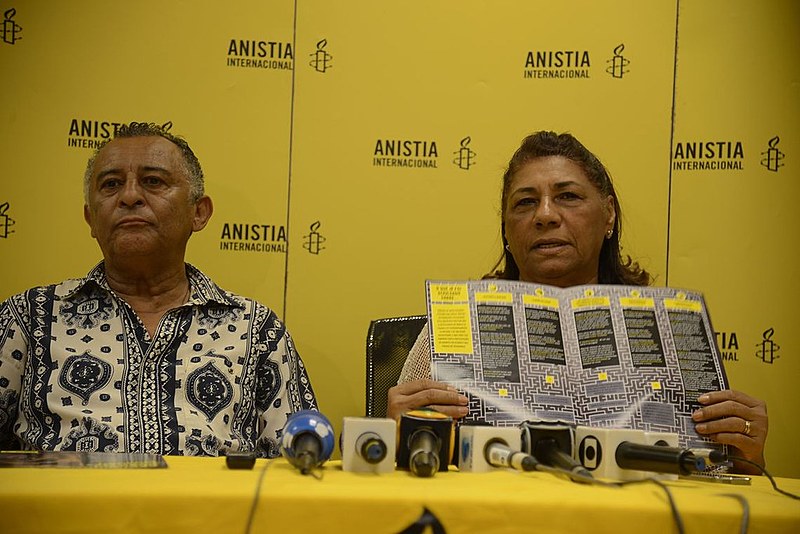 Divulgação do "Labirinto do Caso Marielle Franco" teve a presença de Antônio da Silva e Marinete da Silva, pais da vereadora morta