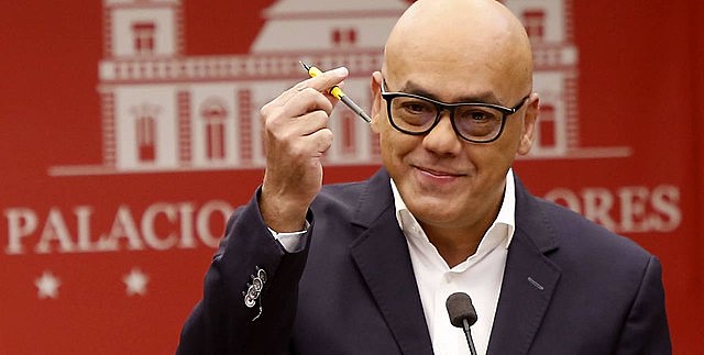 O Ministro da Comunicação Jorge Rodrigues representa o governo da Venezuela na mesa de negociações