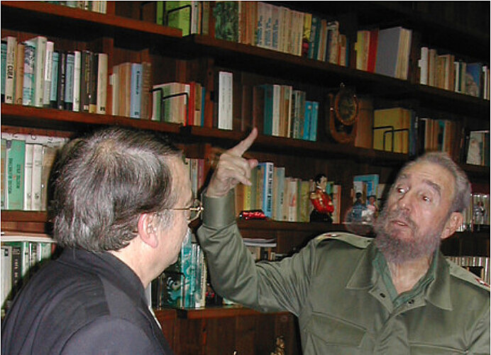 Foto inédita de Ramonet com Castro