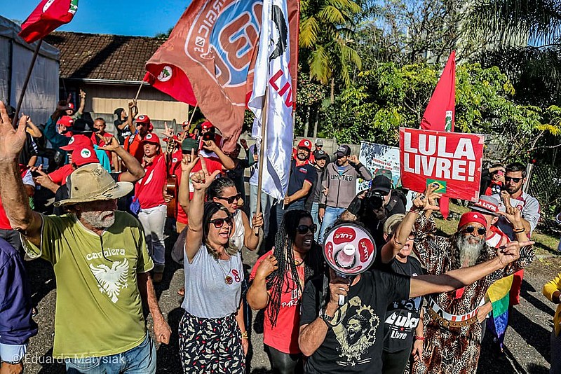 A força da organização política do povo é maior que a de um judiciário parcial que age como polícia política.