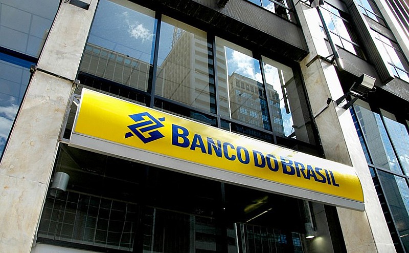 Proposta do governo Temer é fechar 781 agências e aposentar, no mínimo, cerca de 9 mil funcionários