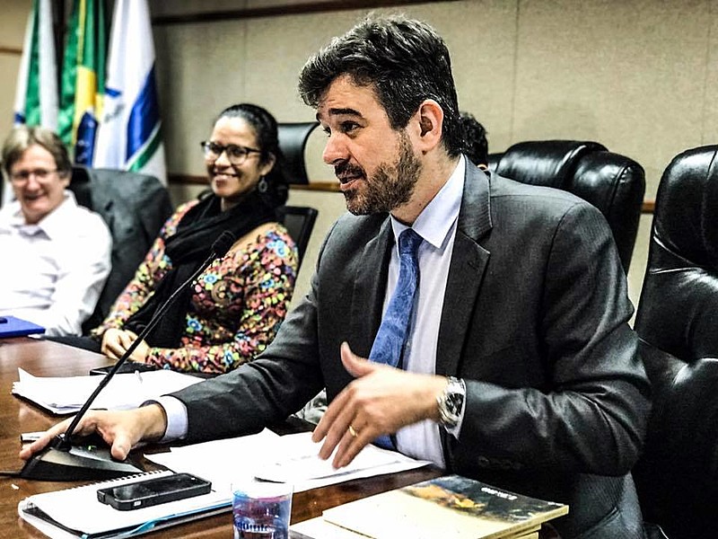 No cenário atual, acredita-se que a democracia e o direito do trabalho não são necessários, avalia Nasser Allan, doutor em Direito