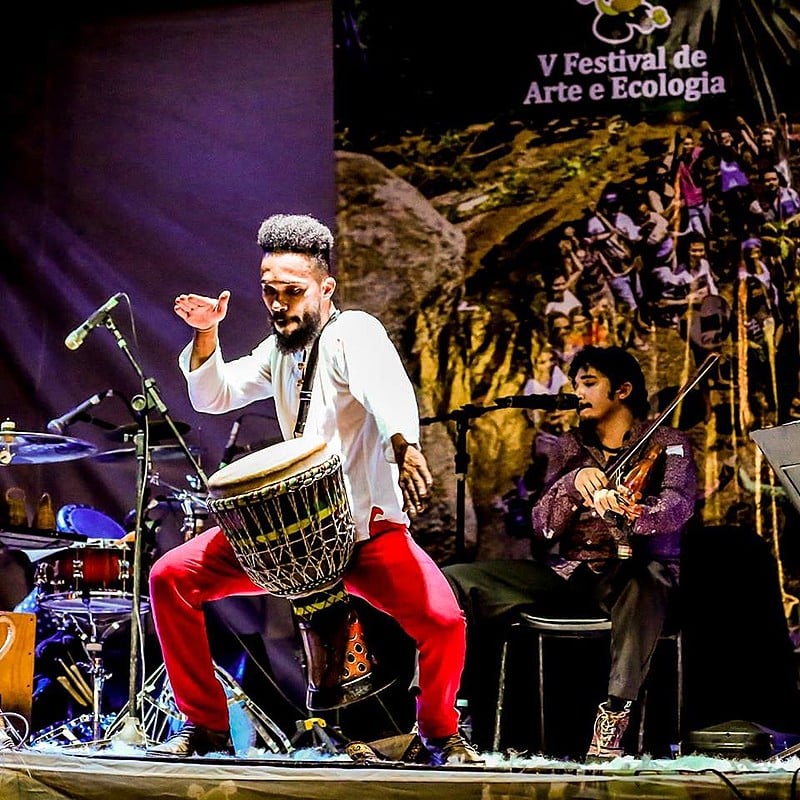 Dentre as atrações musicais confirmadas estão Fausto Nilo, Marcus Caffe, Felipe Cordeiro e o Rabecacello Trio.