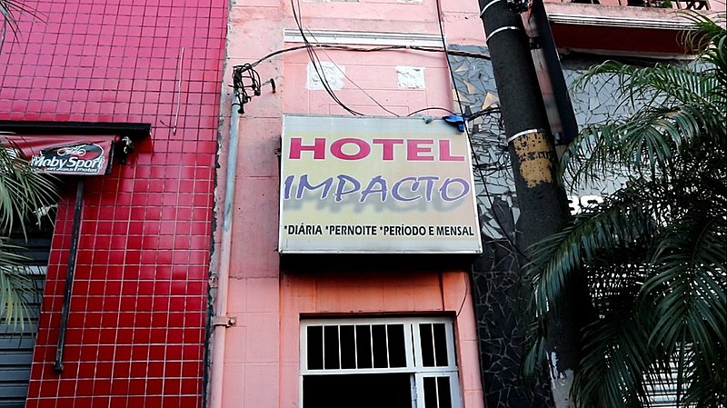 O Hotel Impacto, que foi fechado nesta semana, estava sem equipe desde agosto do ano passado