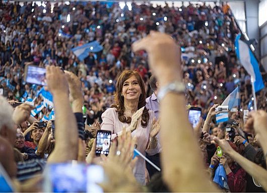 Cristina Kirchner era cotada como oponente de Mauricio Macri