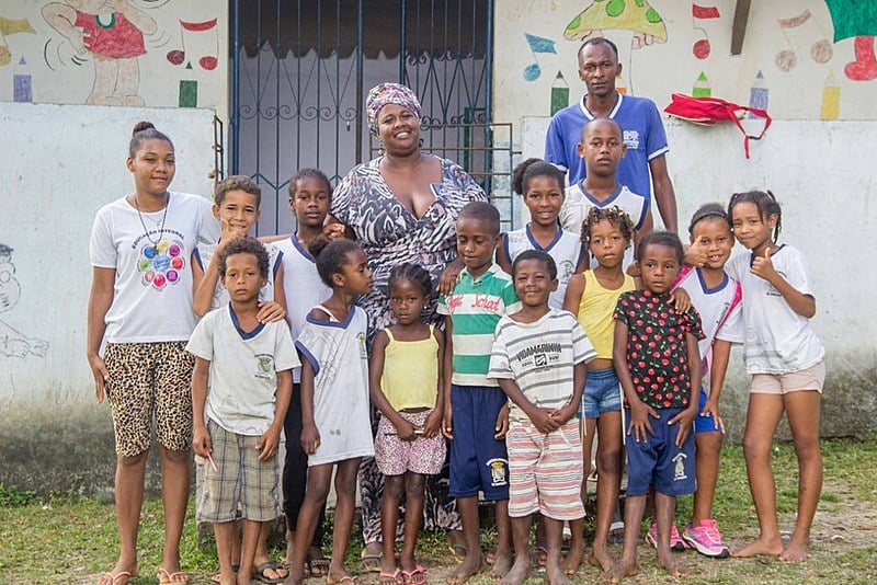 "Nosso ensinamento é que toda mulher negra, toda a juventude negra procure se capacitar, qualificar, participar das lutas sociais", afirma.