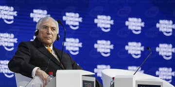 Foi com o apoio de grande parte da elite internacional que se encontra em Davos que foi possível Temer realizar no Brasil o golpe.