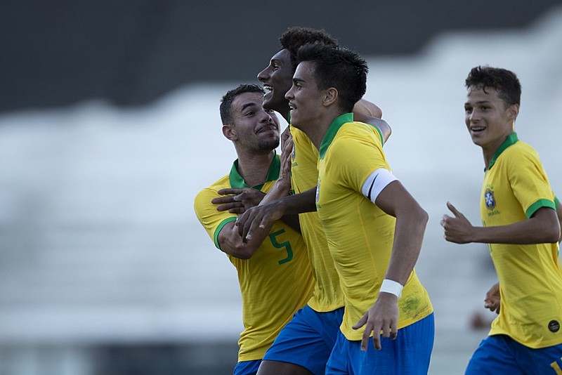 Na primeira da fase de grupos, o Brasil enfrenta o Canadá no Estádio Bezerrão