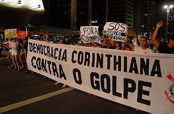 Diversas torcidas pelo país já têm núcleos antifascistas